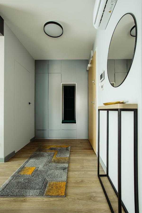 Yacht Park Apartment *