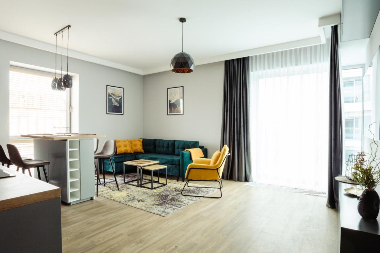 Yacht Park Apartment *
